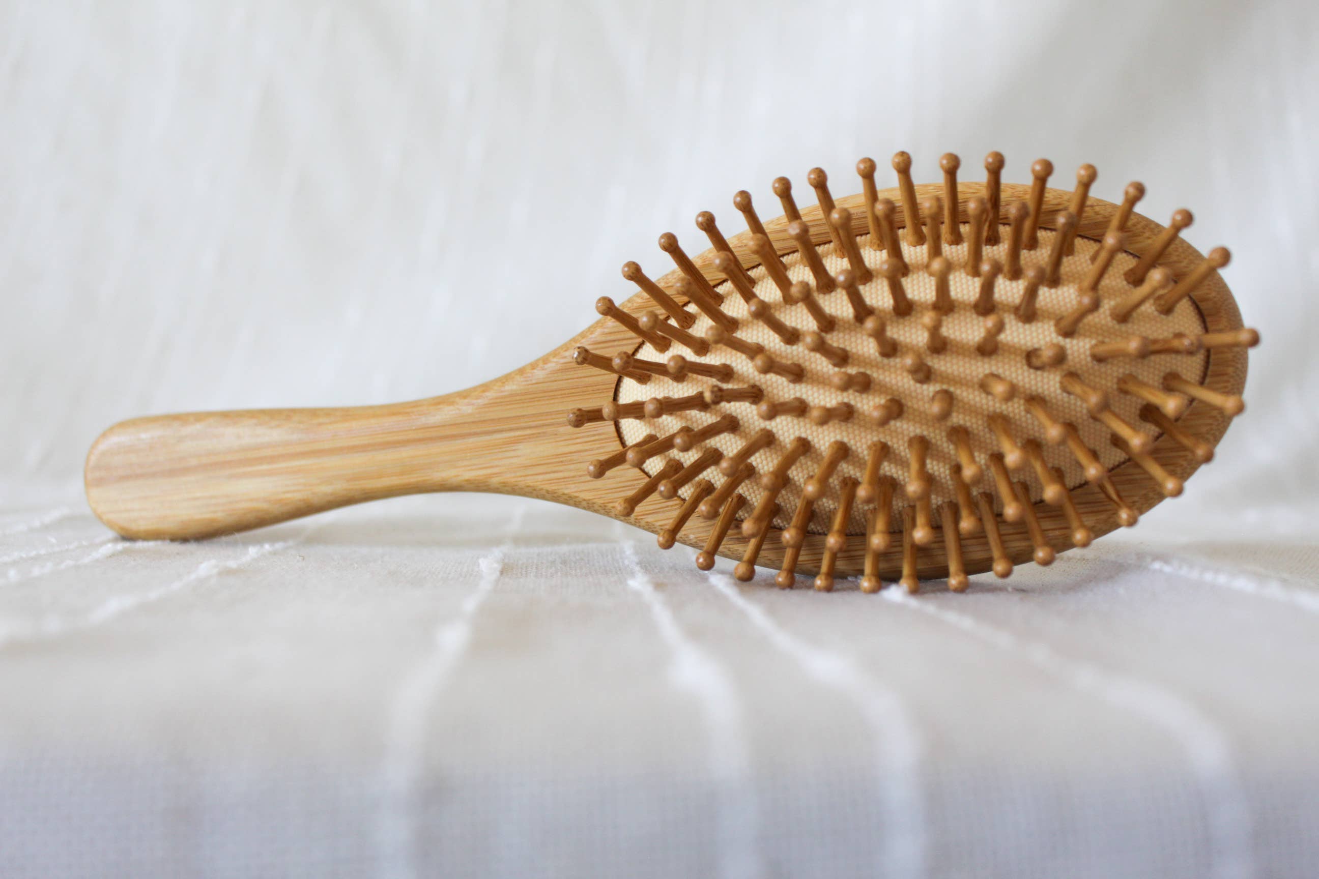Bamboo Hair Brush – Plastic-Free with Natural Bristles