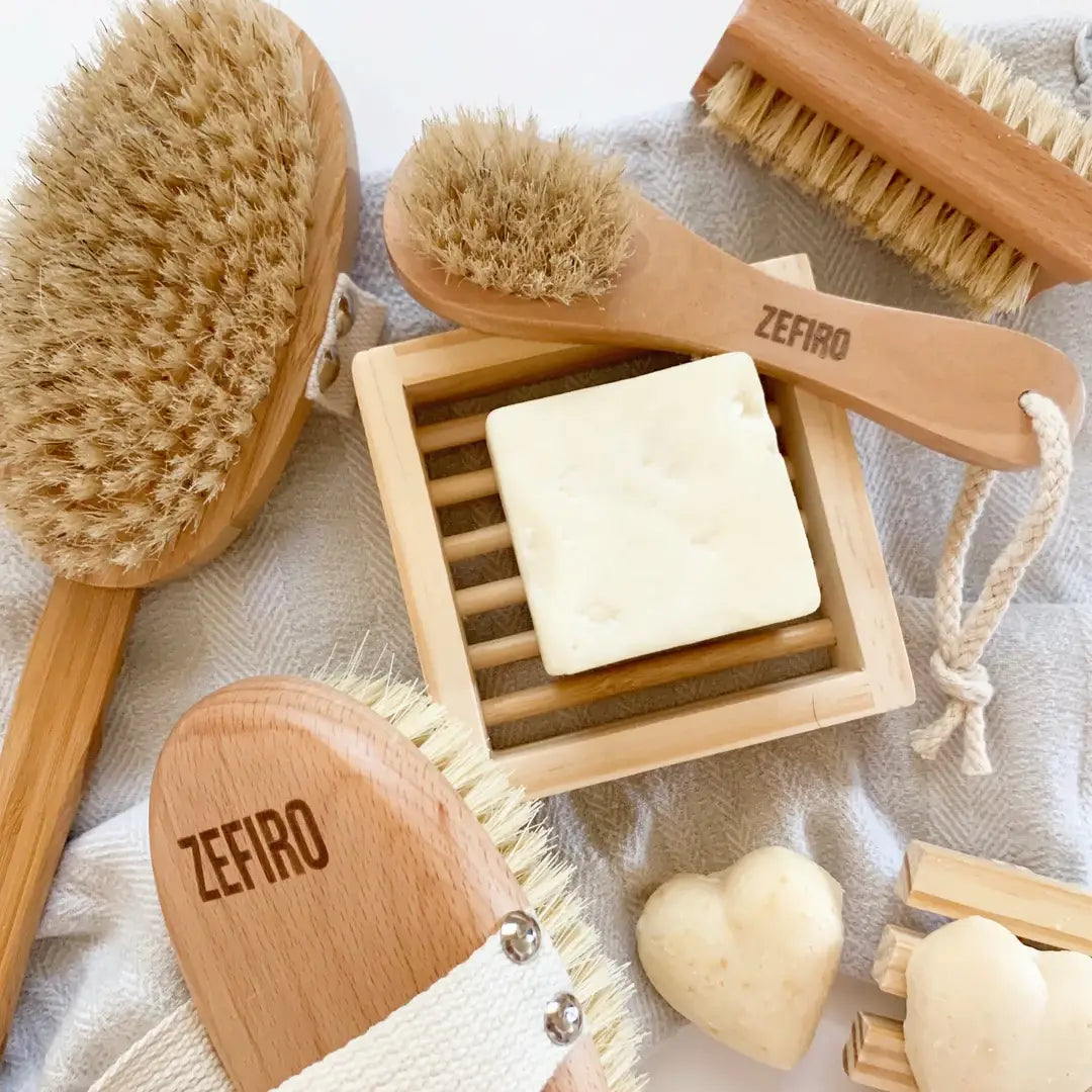 Zefiro brushes and soap on a textured surface